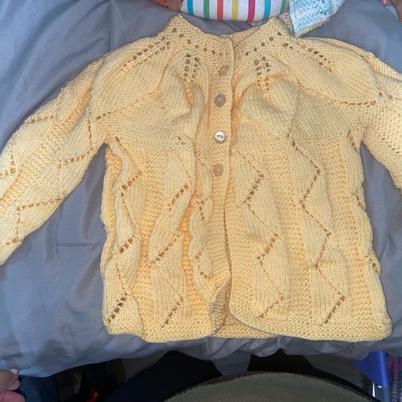 Sweaters - Picture 12 of 15